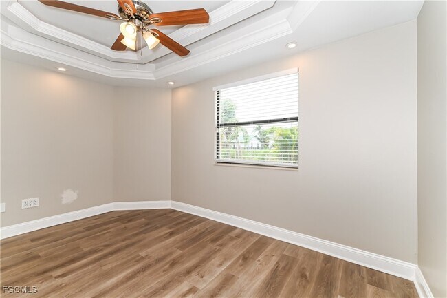 Building Photo - 17609 Brentwood Ct