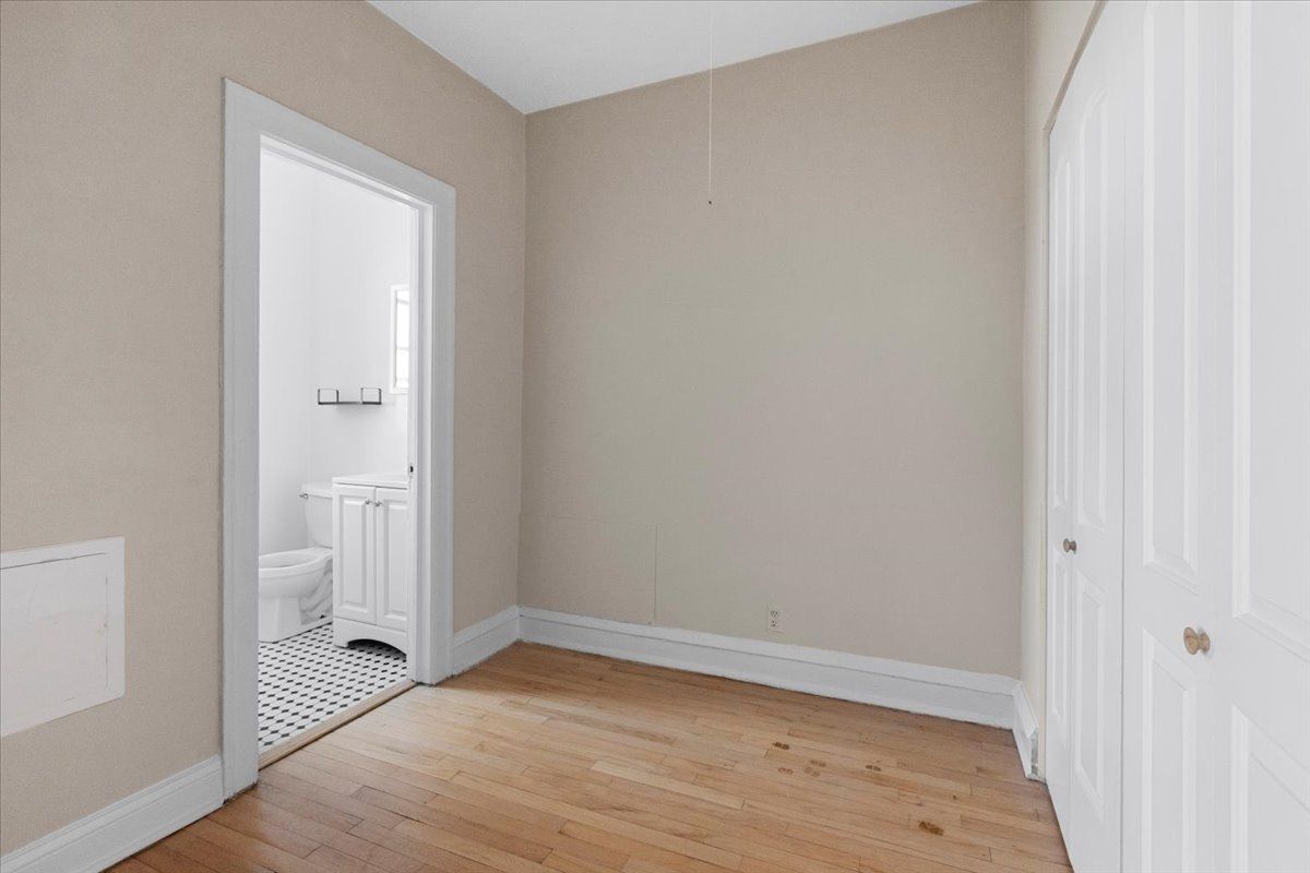 Building Photo - 1145 W Morse Ave