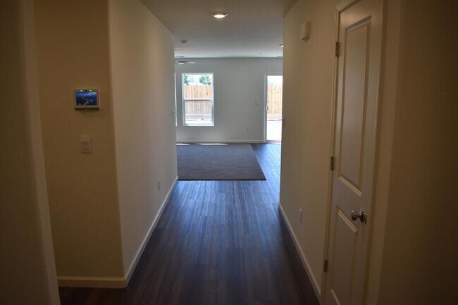 Building Photo - 4041 Bayonet Dr