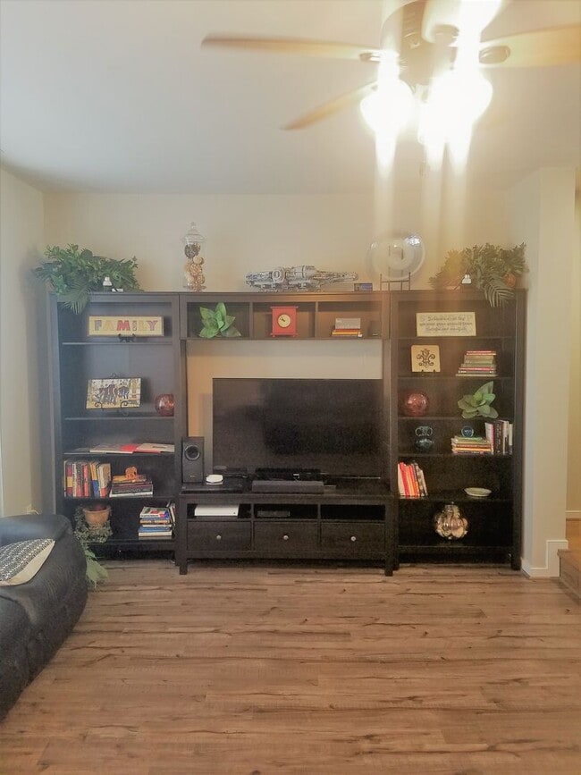 Building Photo - Gorgeous 3 story townhome in West End Henrico with loads of upgrades!