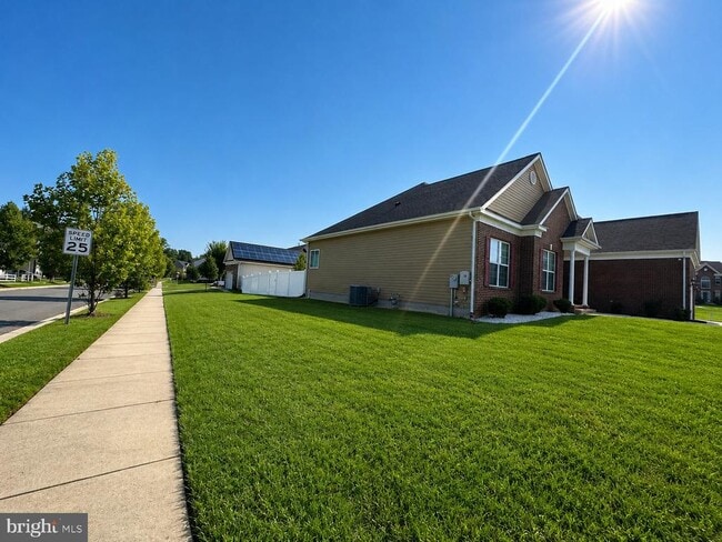 Building Photo - 6600 Long Shadow Ct