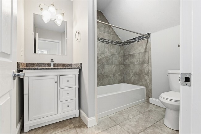 Building Photo - 21 Emerton St