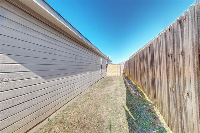 Building Photo - 4822 Nuevo Laredo Ct