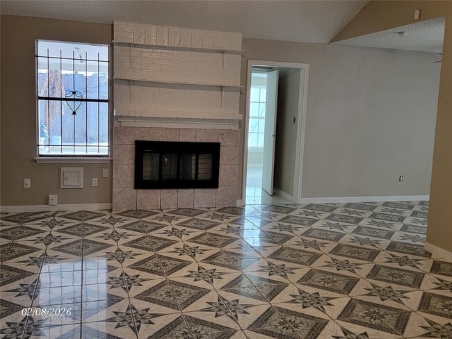 Building Photo - 11654 Woodbuck Trail