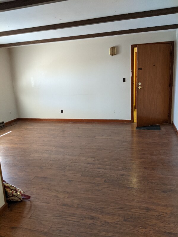 Building Photo - 76 Liberty St