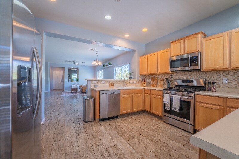 Building Photo - 2313 N Presidential Dr