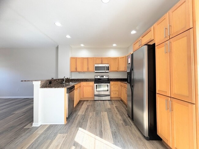 Building Photo - 2122 High St