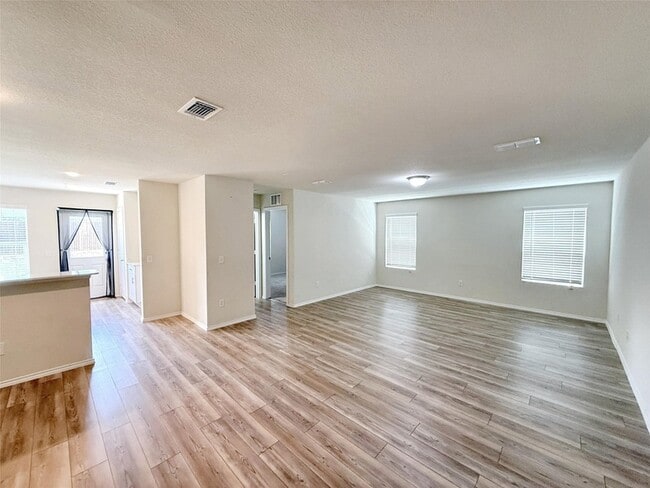 Building Photo - 825 Ozark Path