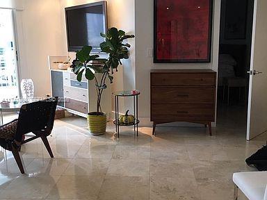 Building Photo - 888 Brickell Key Dr