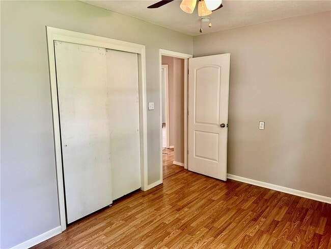 Building Photo - 1915 S 10th St