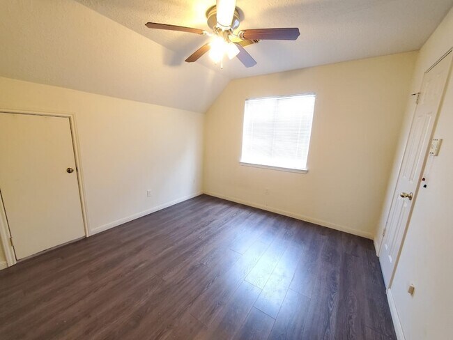 Building Photo - 21435 Park Mill Ln