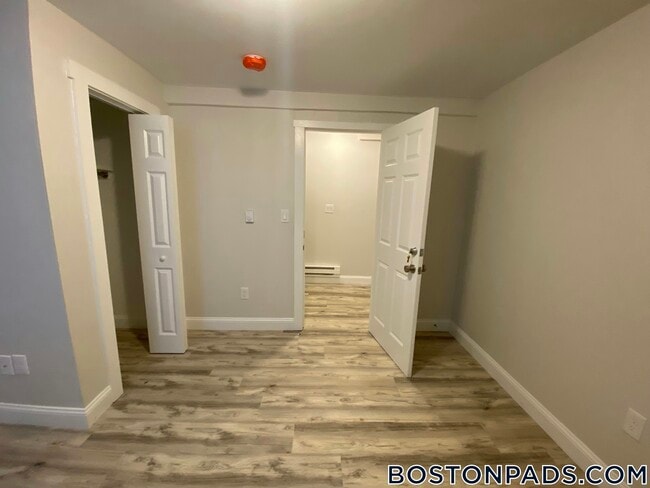 Building Photo - 17 Verrill St