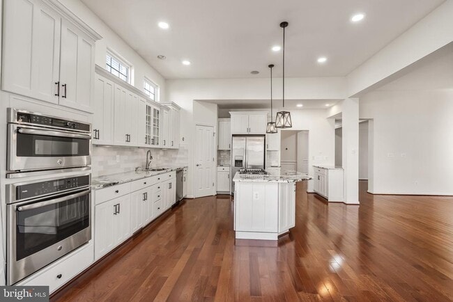 Building Photo - 41980 Ural Dr