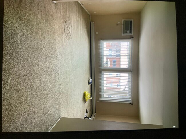 Primary Photo - 7382 Central St