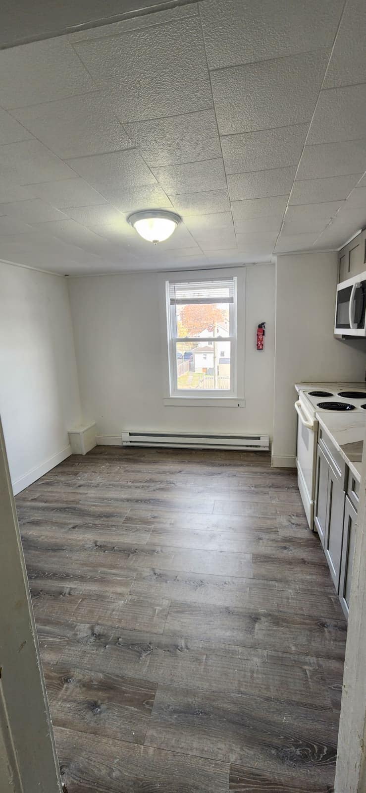 Building Photo - 197 Roosevelt St