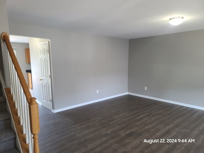 Building Photo - 3 Bedroom Townhome for Rent in Waynesboro