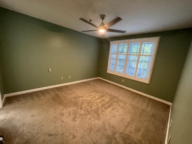 Building Photo - 2202 River Heights Ct SE