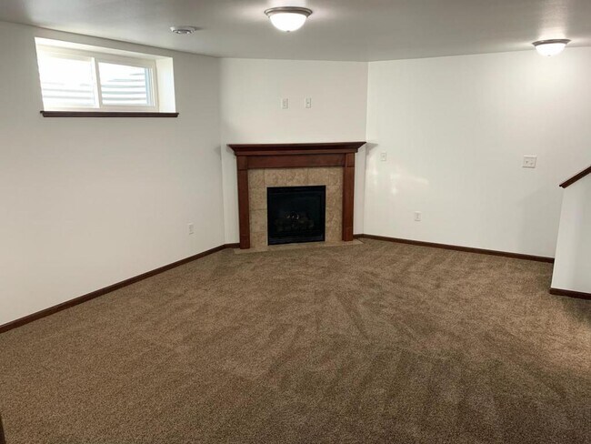 Building Photo - 7112 Brehm St