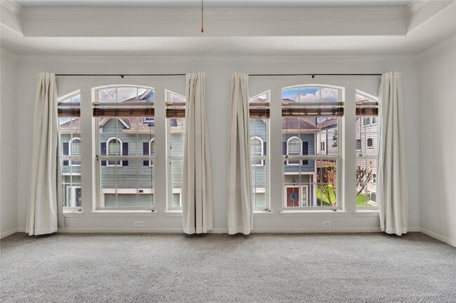 Building Photo - Spacious 3-Story Heights Rental Near 610 & 19th St