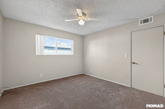 Building Photo - 6502 N 17th Ave