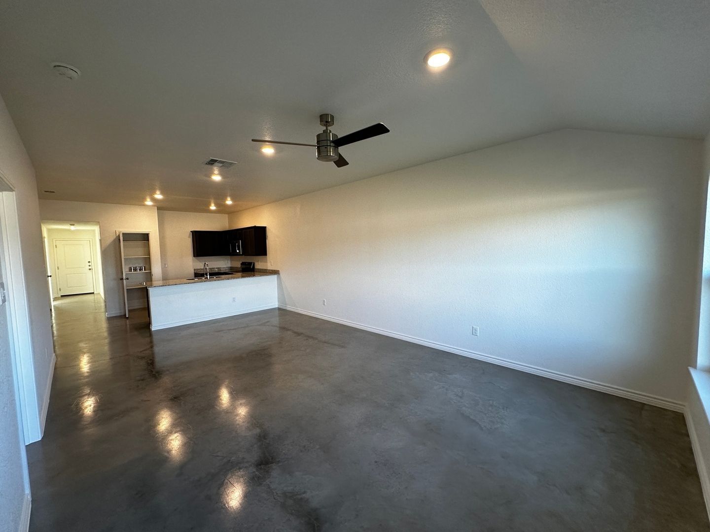 Building Photo - 1273 Lehmann Dr