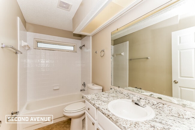 Building Photo - 8236 Hot Springs Dr N