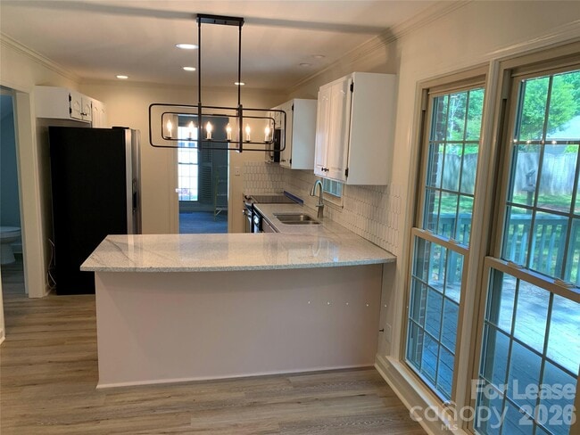 Building Photo - 16518 Greenfarm Rd