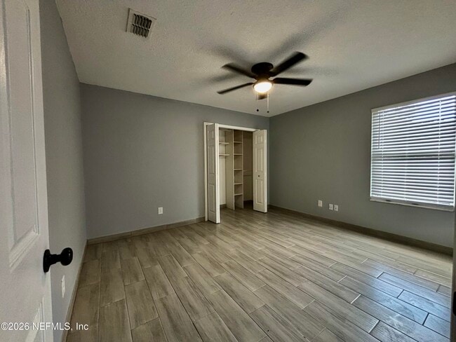 Building Photo - 3018 Hickory Glen Dr