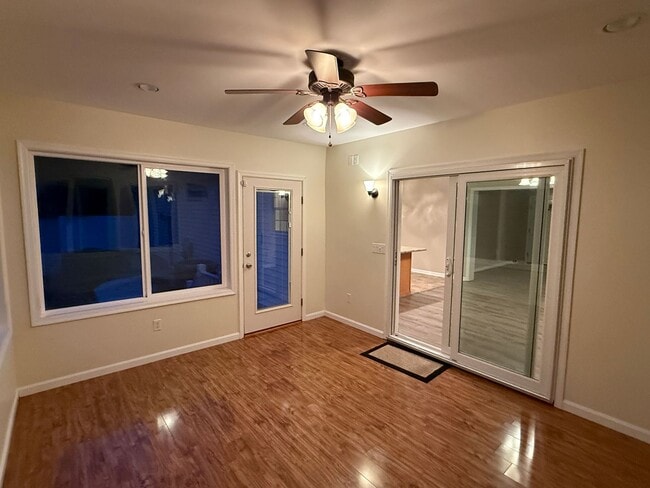 Building Photo - Beautiful 3-Bedroom Single Family Home on Private Lot- RENT NOW, SAVE NOW!