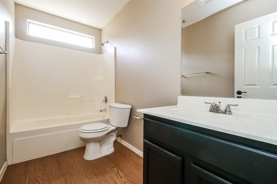 Building Photo - 3251 W Carlos Ln