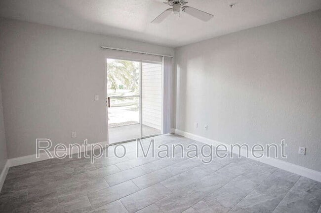 Building Photo - 850 S Tamiami Trl