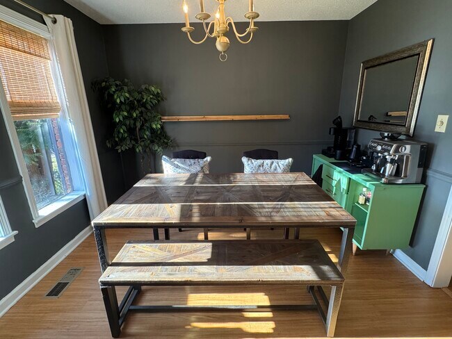 Building Photo - 409 Crosscreek Cir