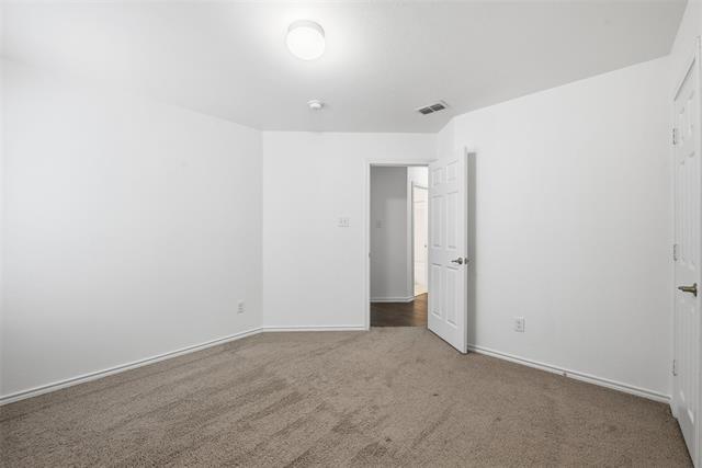 Building Photo - 10844 Live Oak Creek Dr