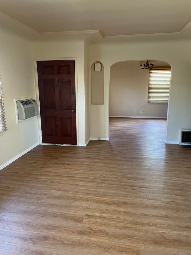 Building Photo - 9064 Mission Dr