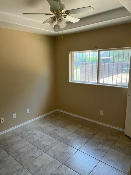 Building Photo - 404 Habanero Dr