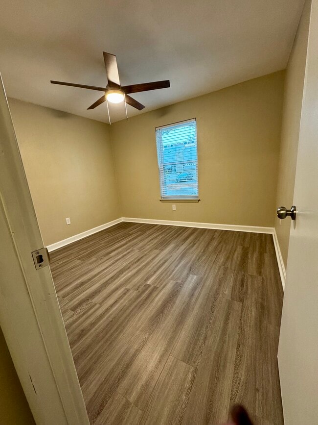 Building Photo - 8570 Chesapeake Blvd