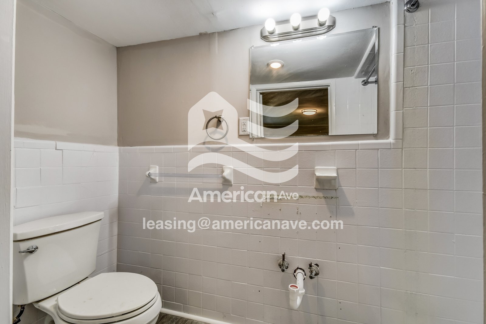 Building Photo - 633 84th St S