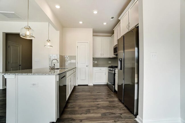 Building Photo - 8147 Sheffield Dr.