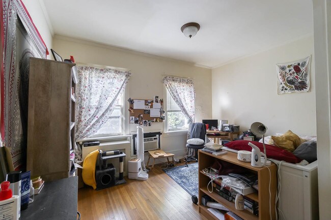 Building Photo - 3204 Porter St NW