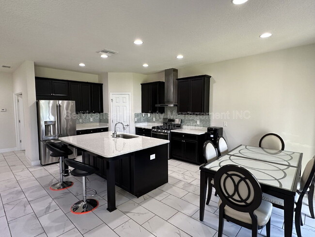 Building Photo - 7510 Sea Lilly Ct