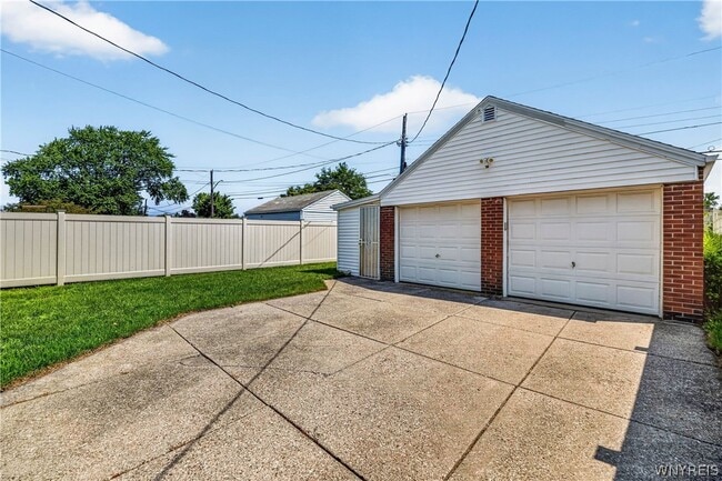 Building Photo - 187 Eastland Pkwy