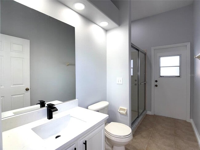 Building Photo - 448 Coventry Rd