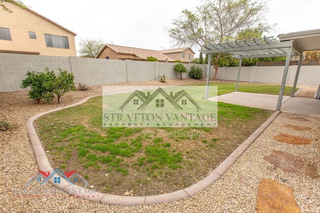 Building Photo - 10234 E Carol Ave