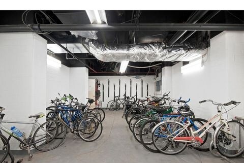 Building Photo - 1601 Spring Garden St