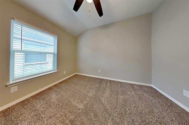 Building Photo - 10218 Black Forest Ct