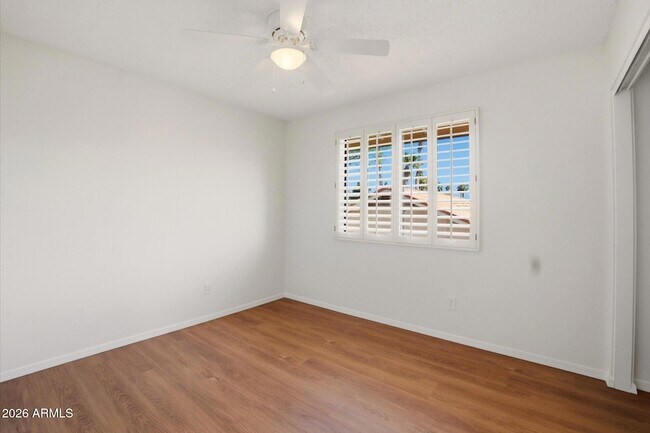 Building Photo - 9012 E Sutton Dr