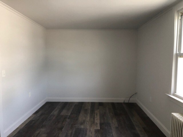 Building Photo - 146 S Country Rd