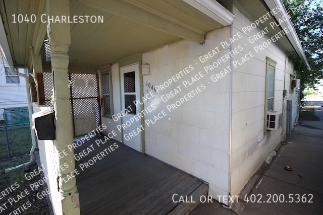 Building Photo - 1040 Charleston-