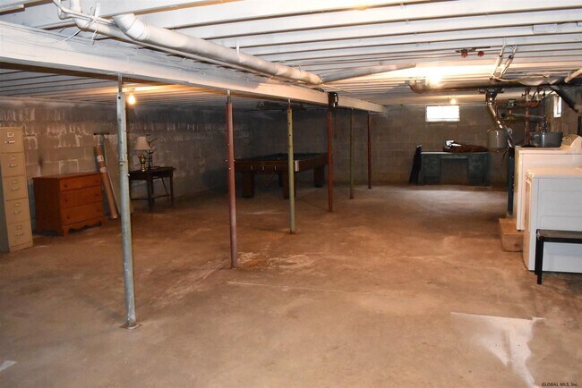 Building Photo - 6785 Middle Grove Rd