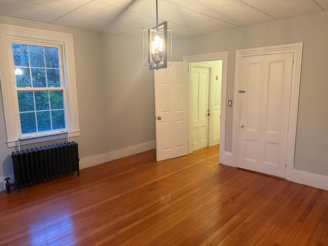 Building Photo - 10 Cushman St